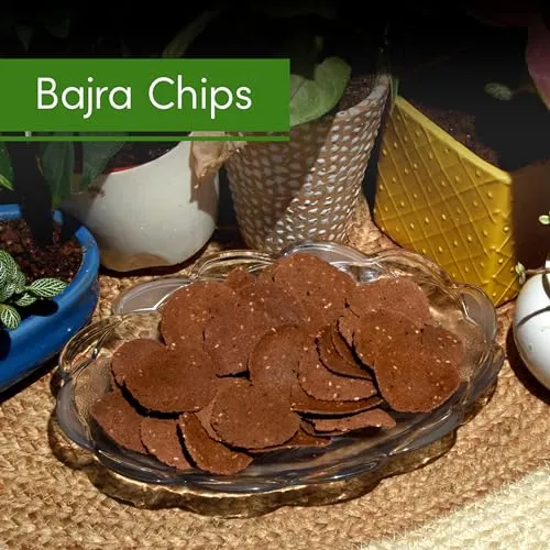 GUILTCHIP Baked Bajra Chips With Sesame And Beetroot - 150 Grams